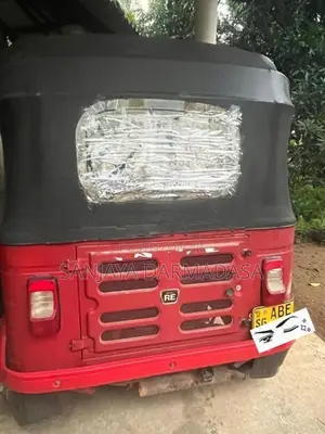 Bajaj RE 2015