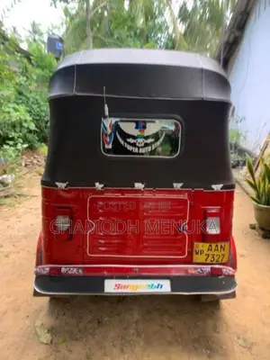 Bajaj RE 4 Stroke 2013