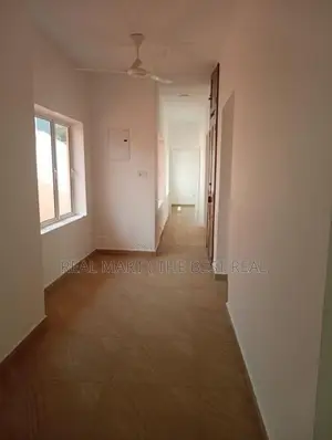 Colombo 07 : 2BR (1110 Sqft) Premium Renovated Apartment for Rent