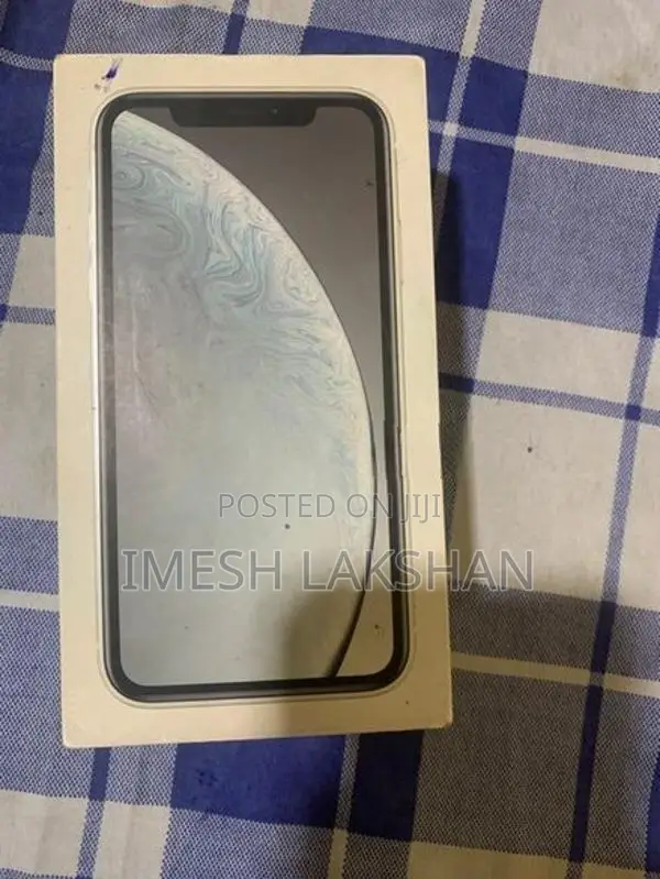Apple iPhone XR (Used)