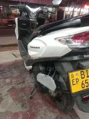 Suzuki Burgman 2020