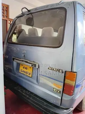 Toyota LH30 2012