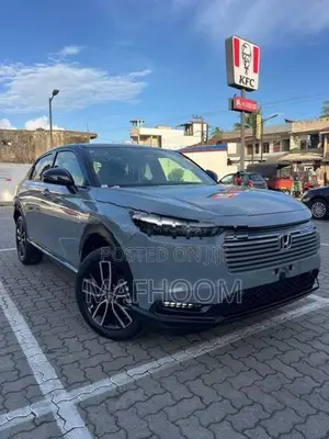 Honda Vezel Z Play Moon Roof 2026