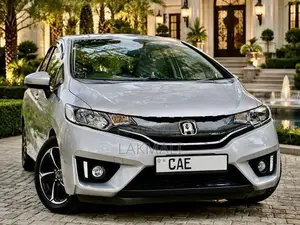 Honda Fit GP5 2015