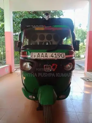 Bajaj RE 4 Stroke 2012