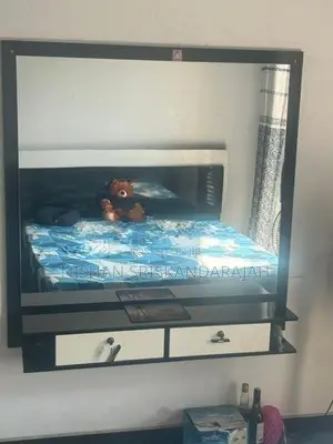Modern Black and White Master Bedroom Set