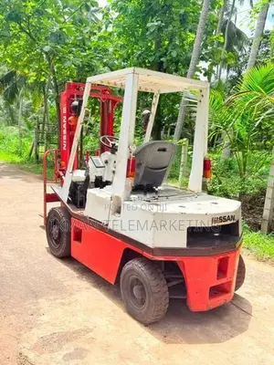 Nissan FG20 Forklift