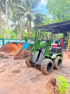 Komatsu SK07 Wheel Loader