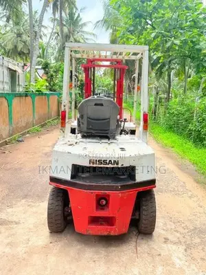 Nissan FG20 Forklift