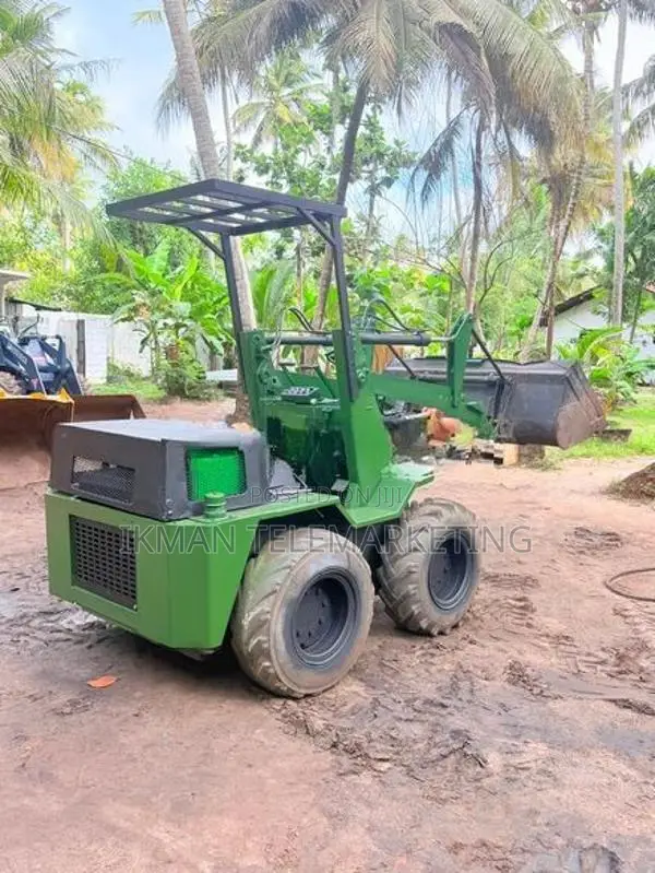 Komatsu SK07 Wheel Loader