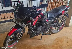 TVS Apache RTR 180 2016