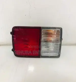 Suzuki Every DA17 Tail Light Lh