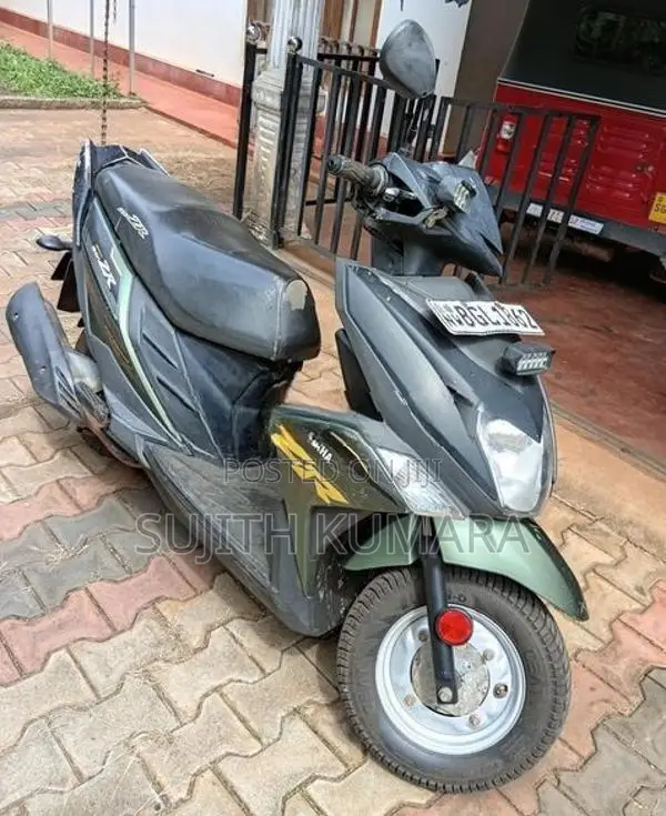 Yamaha Ray ZR 2018