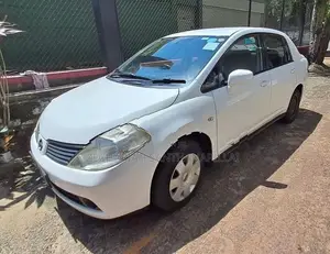 Nissan Tiida 2007