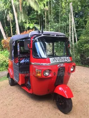 Bajaj RE 2012