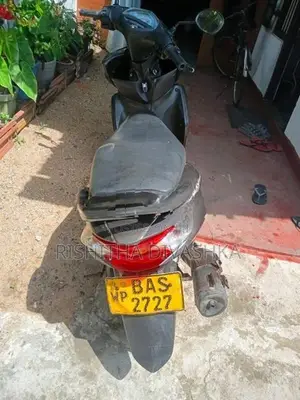 Yamaha Ray 2013