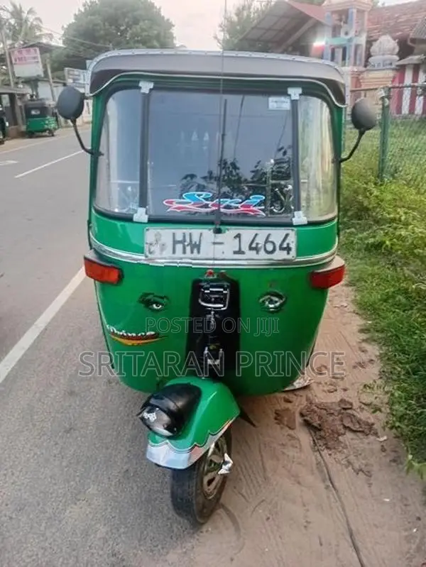Bajaj RE 2004