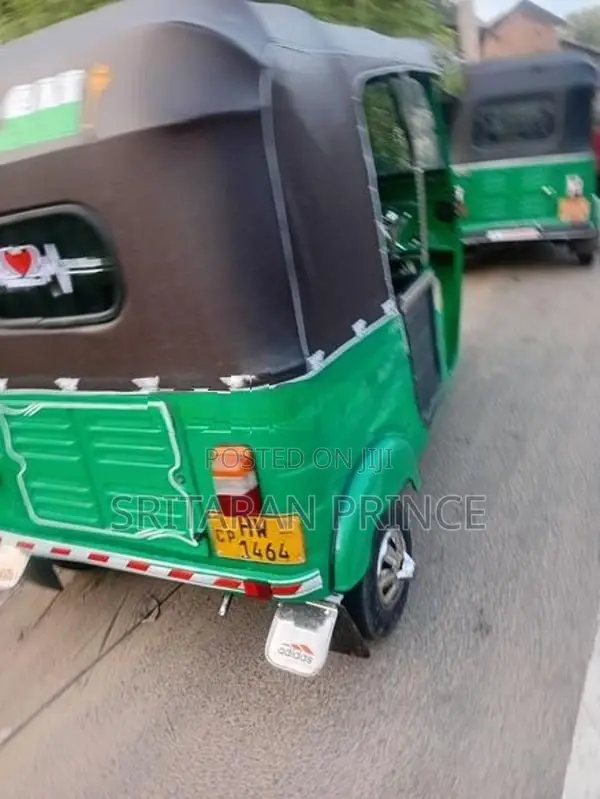 Bajaj RE 2004