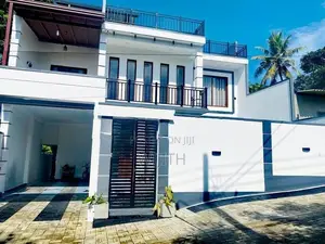 Two Story House for Sale in Athurugiry Road Walgama