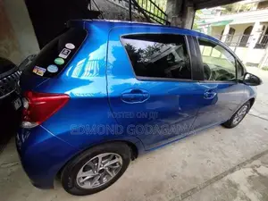 Toyota Vitz 2015