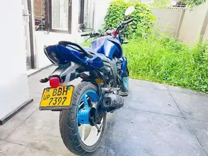 Yamaha FZ S 2014