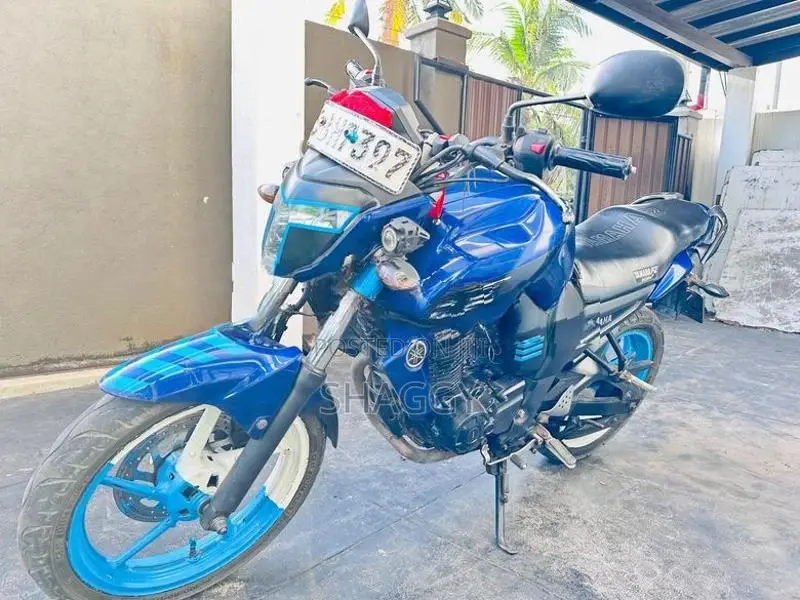 Yamaha FZ S 2014