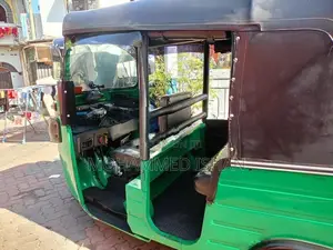 Bajaj RE 4 Stroke 2014