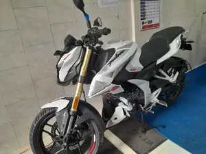 Bajaj Pulsar N160 Premium 2026
