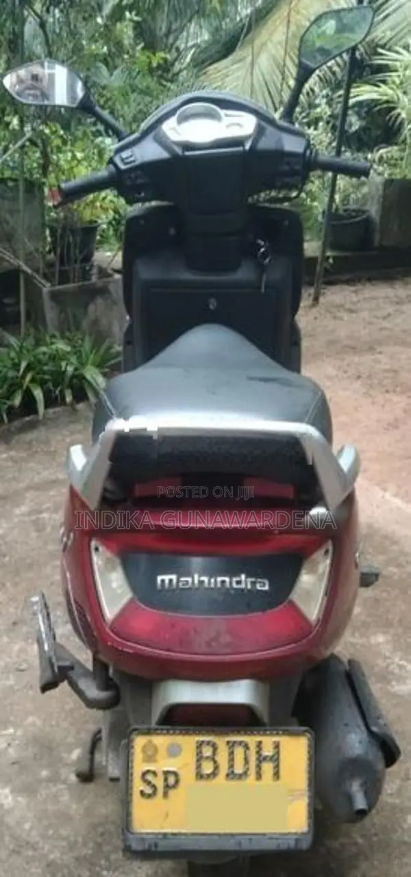 Mahindra Gusto 2015
