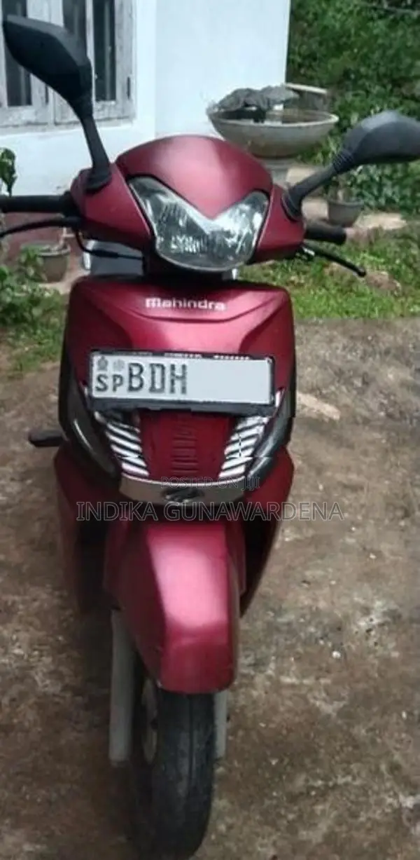 Mahindra Gusto 2015