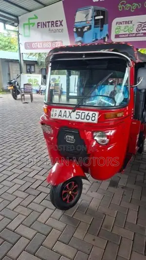 Bajaj RE 4 Stroke 2015