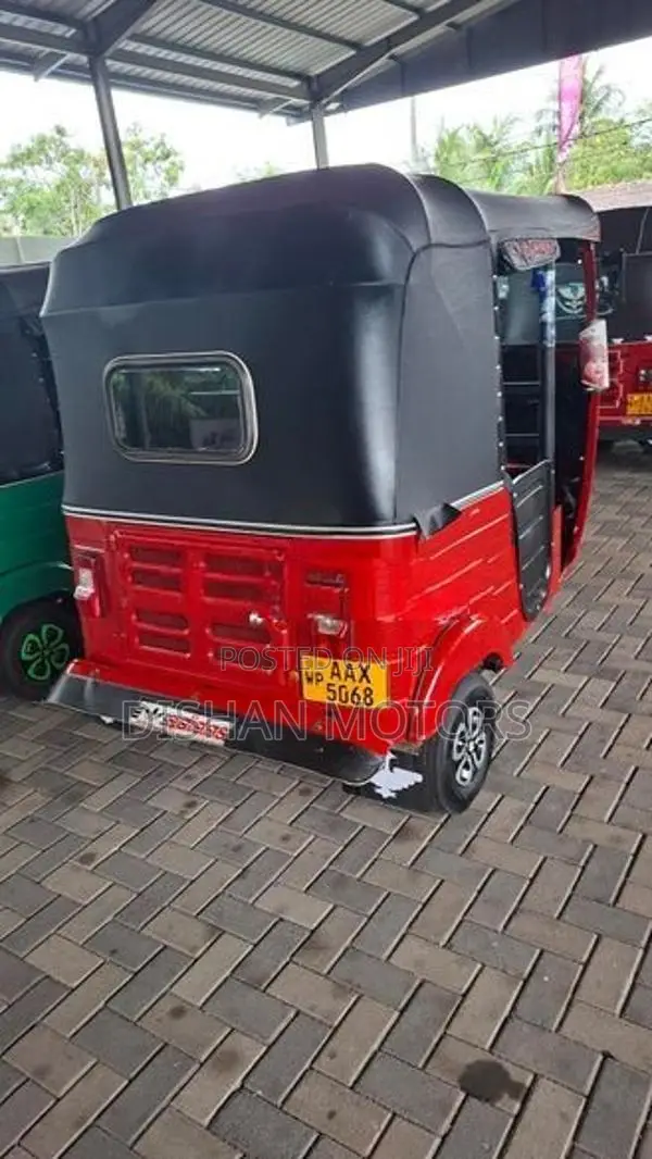 Bajaj RE 4 Stroke 2015
