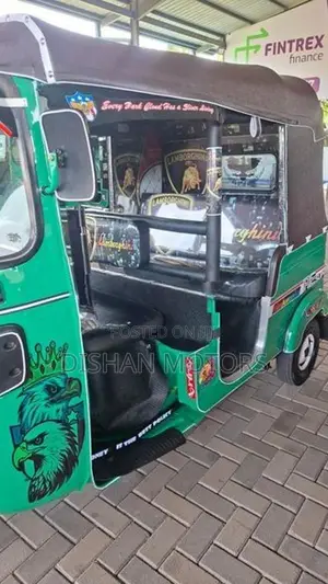 Bajaj RE 4Stroke 2014