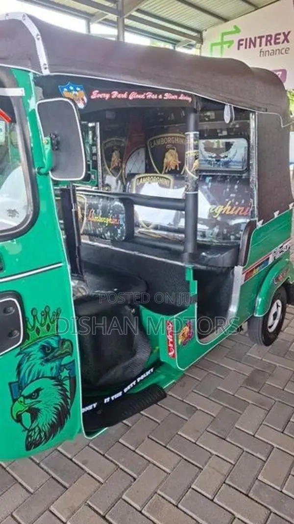 Bajaj RE 4Stroke 2014