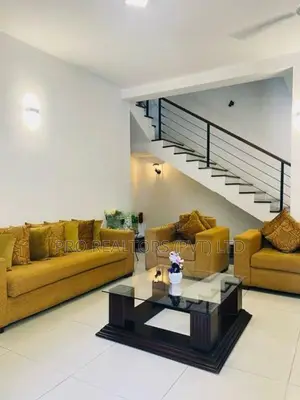 04 Bedroom House for Sale in Battaramulla