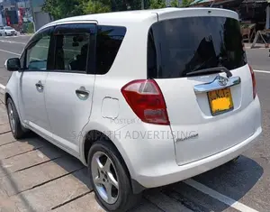 Toyota Ractis 2007