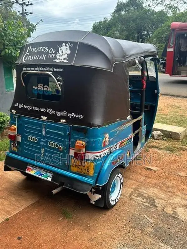Bajaj RE 2004