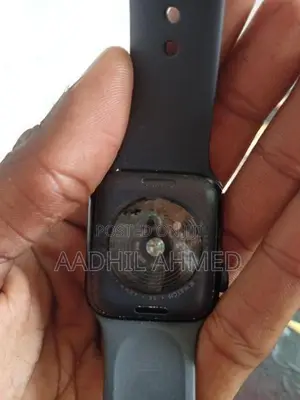 Apple Watch SE 40mm GPS + Cellular (LTE)