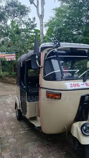 Bajaj RE 1999