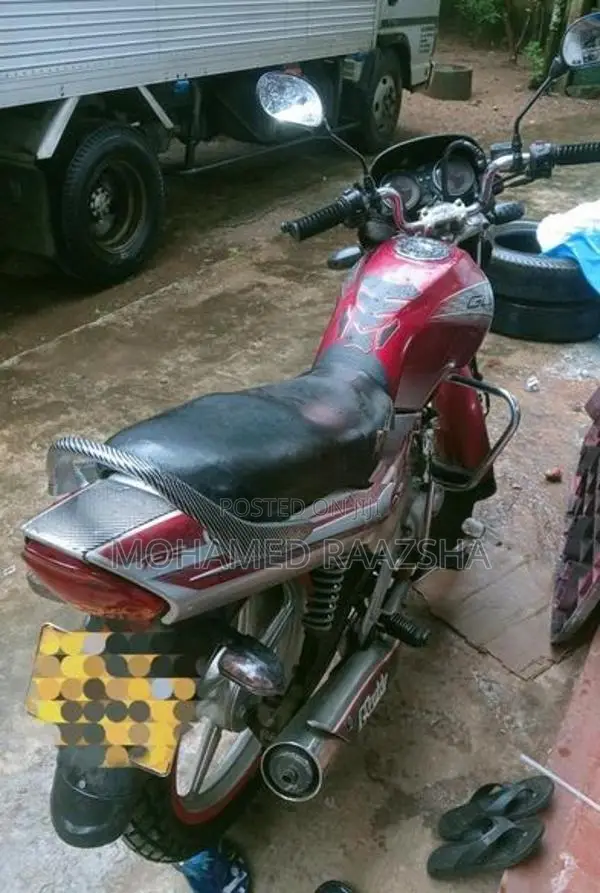 TVS Victor 2007