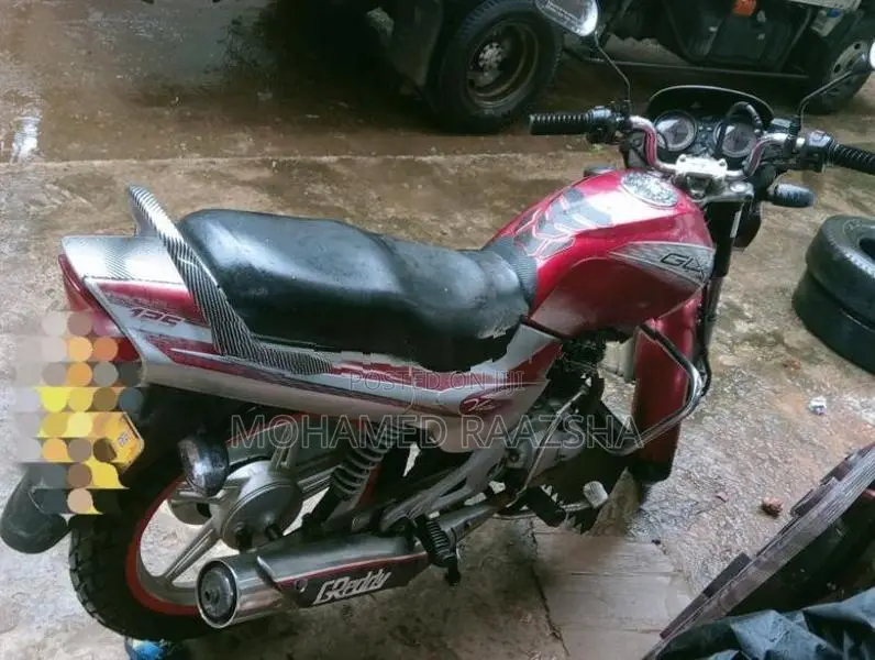 TVS Victor 2007