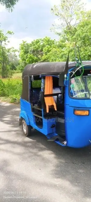 Bajaj RE 2008