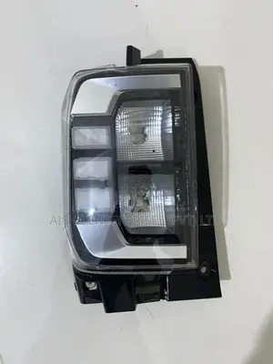 Daihatsu Taft Tail Light