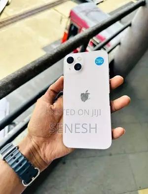 Apple iPhone 13 (Used)