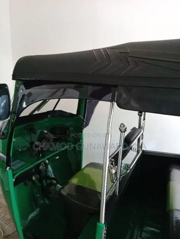 Bajaj RE 2009