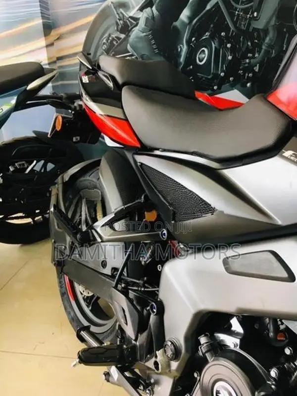 Bajaj Pulsar NS200 2026