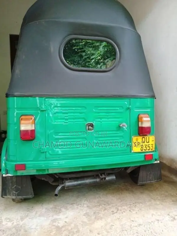 Bajaj RE 2009