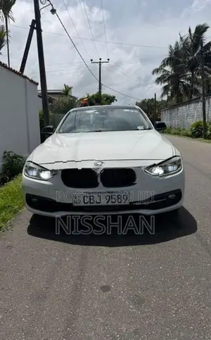 BMW 318i Sport Line 2018