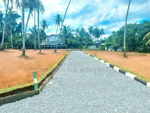 Top Valubal Land Plots For Sale In Minuwangoda