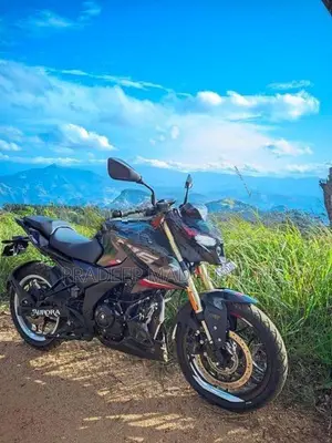 Bajaj Pulsar N160 2025